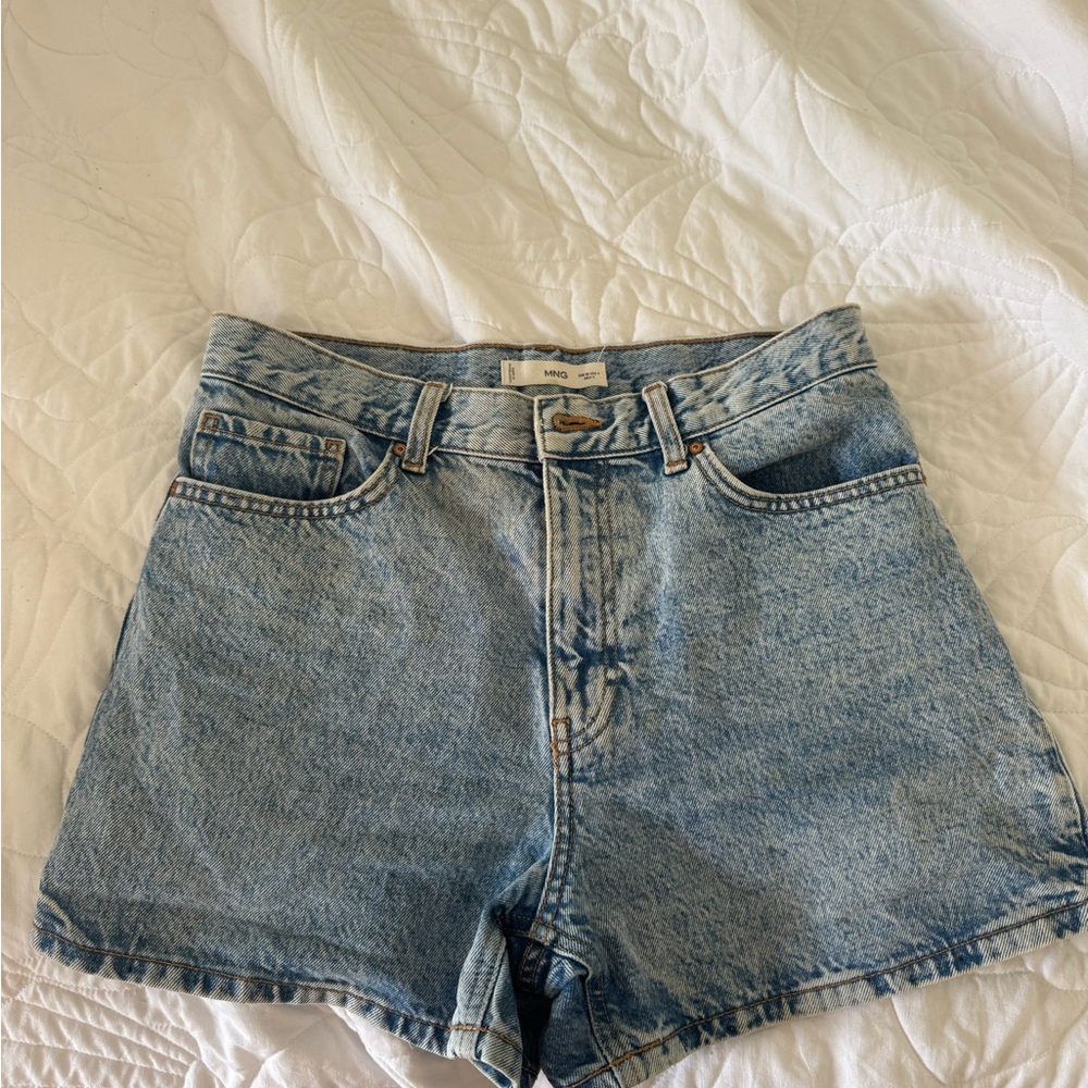 Mango Blue Jean Shorts High-Waisted Vintage Style Size USA Size 6